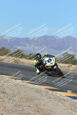 media/Feb-03-2024-SoCal Trackdays (Sat) [[767c60a41c]]/7-Turn 7 Inside (1120am)/